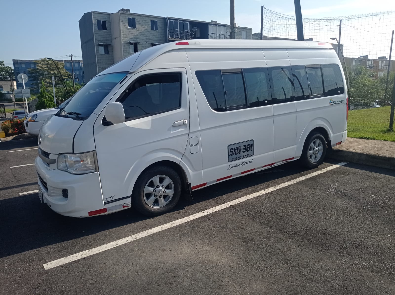 Van HiAce